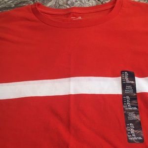 NWT s/s men’s gap burnt orange top